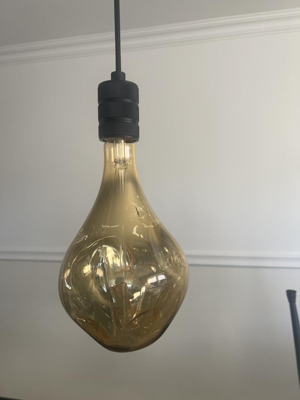 Drie hang lampen met fitting