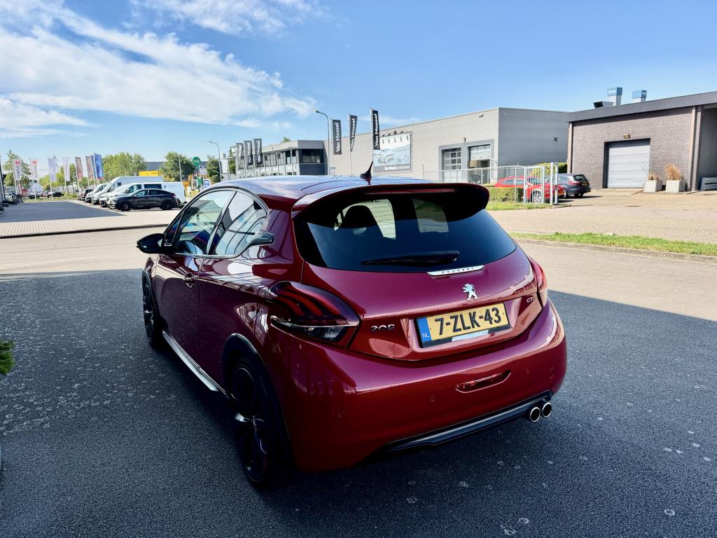 Peugeot 208 1.6 e-thp gti 30th 209pk unieke uitvoering nr.159