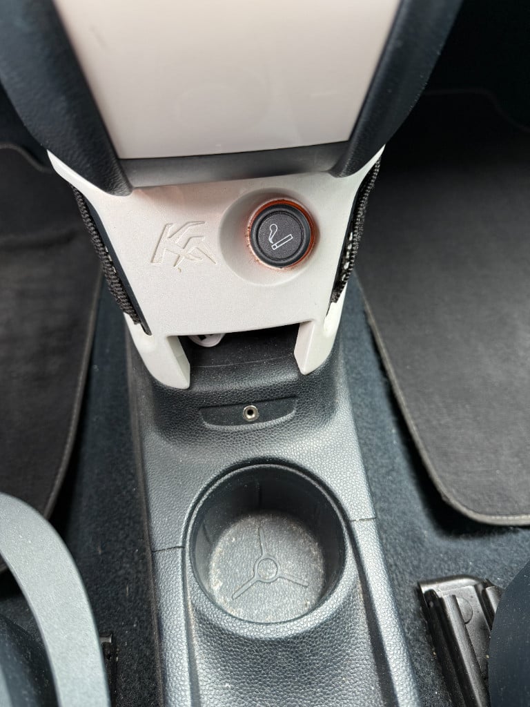 Ford KA 1.2 - titanium - airco