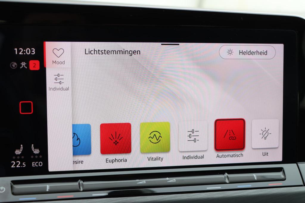 Volkswagen Golf 1.4 ehybrid style 204pk dsg6 | iq.light | stoel- en stuurve