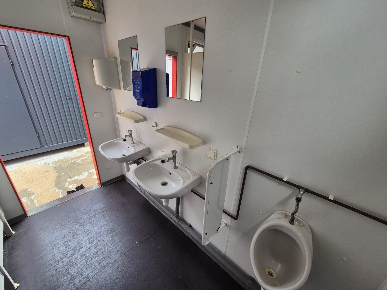 10ft toiletunit / sanitairunit / wc unit / mobiel toilet