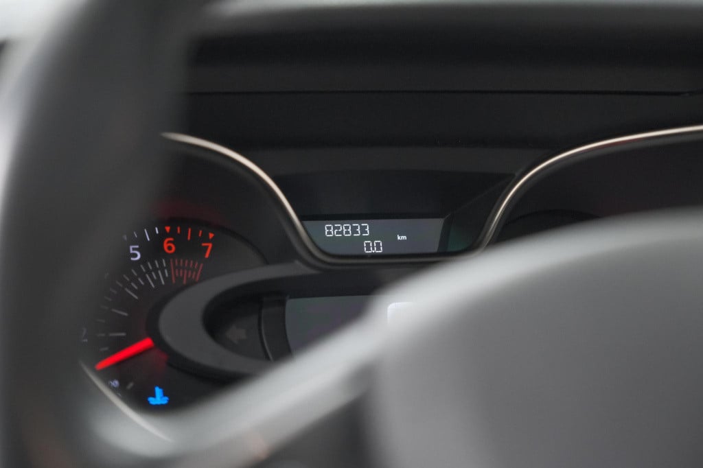 Renault Captur tce 150 edc intens | trekhaak | camera | dodehoekdetectie | 