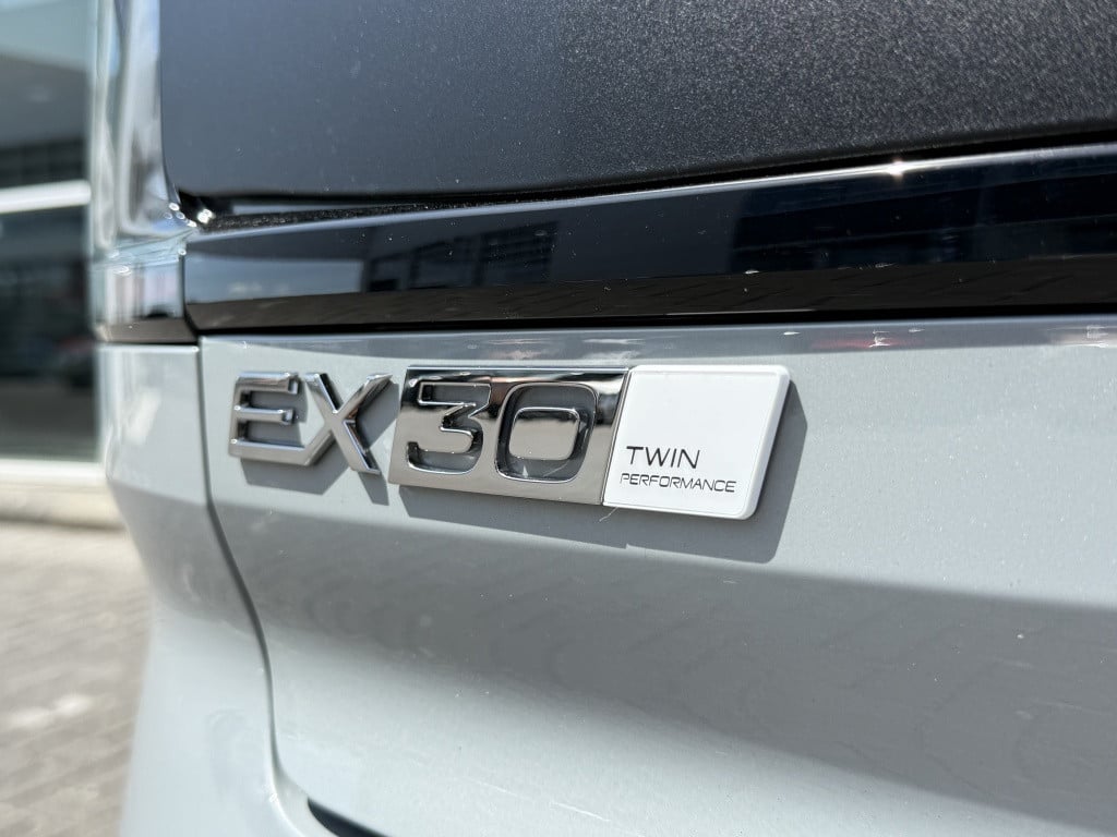 Volvo Ex30 cross country twin performance awd 429pk ultra incl. experience-
