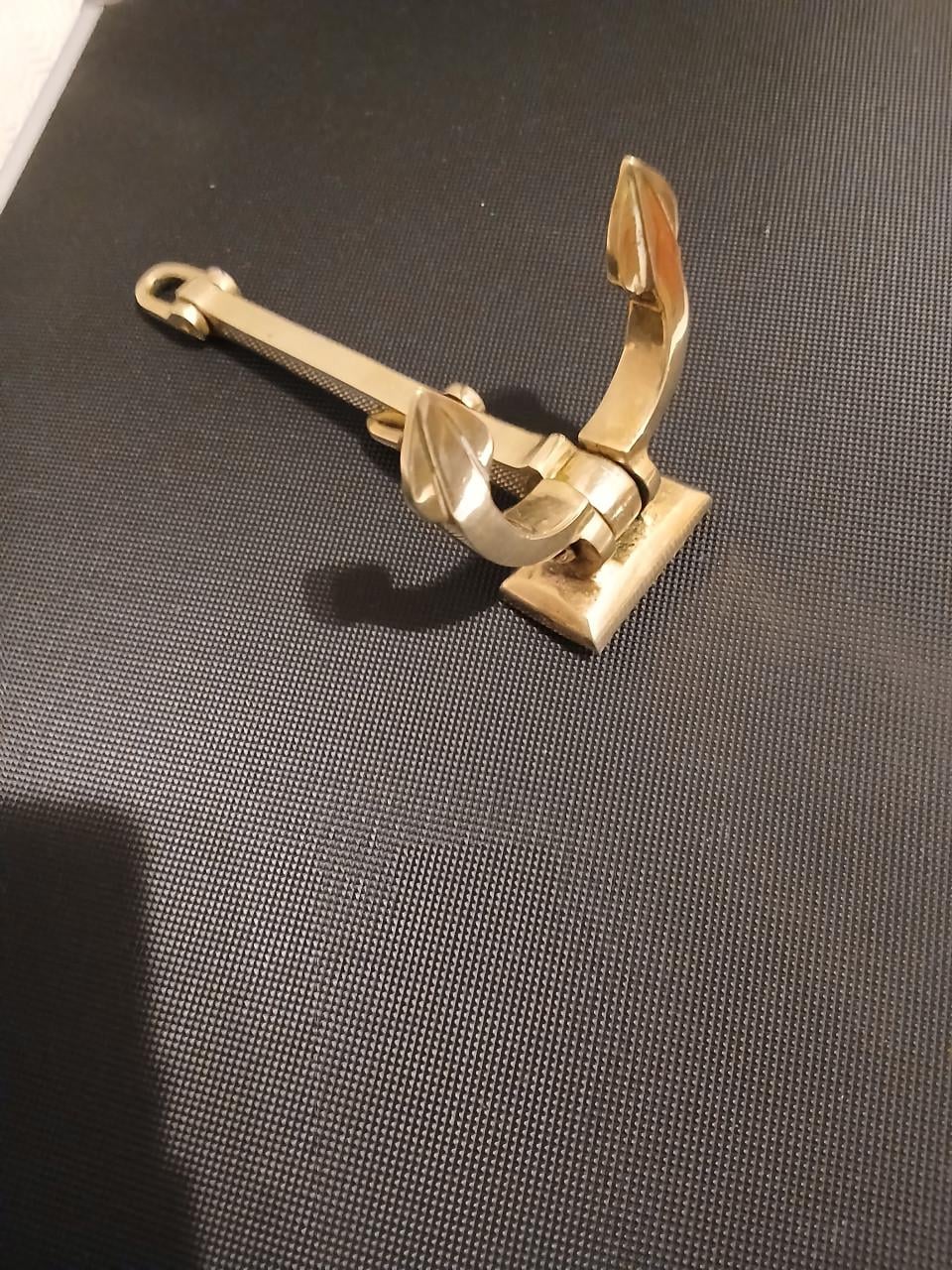 Decoratie anker messing