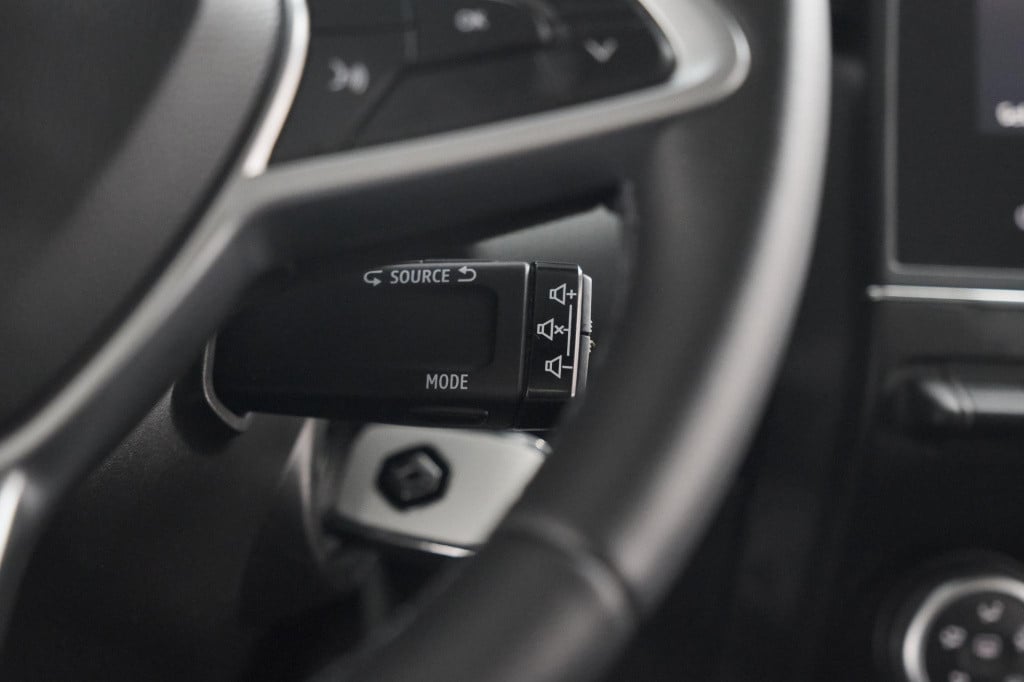 Renault Clio tce 90 zen | navigatie | parkeersensoren | apple carplay | 16 
