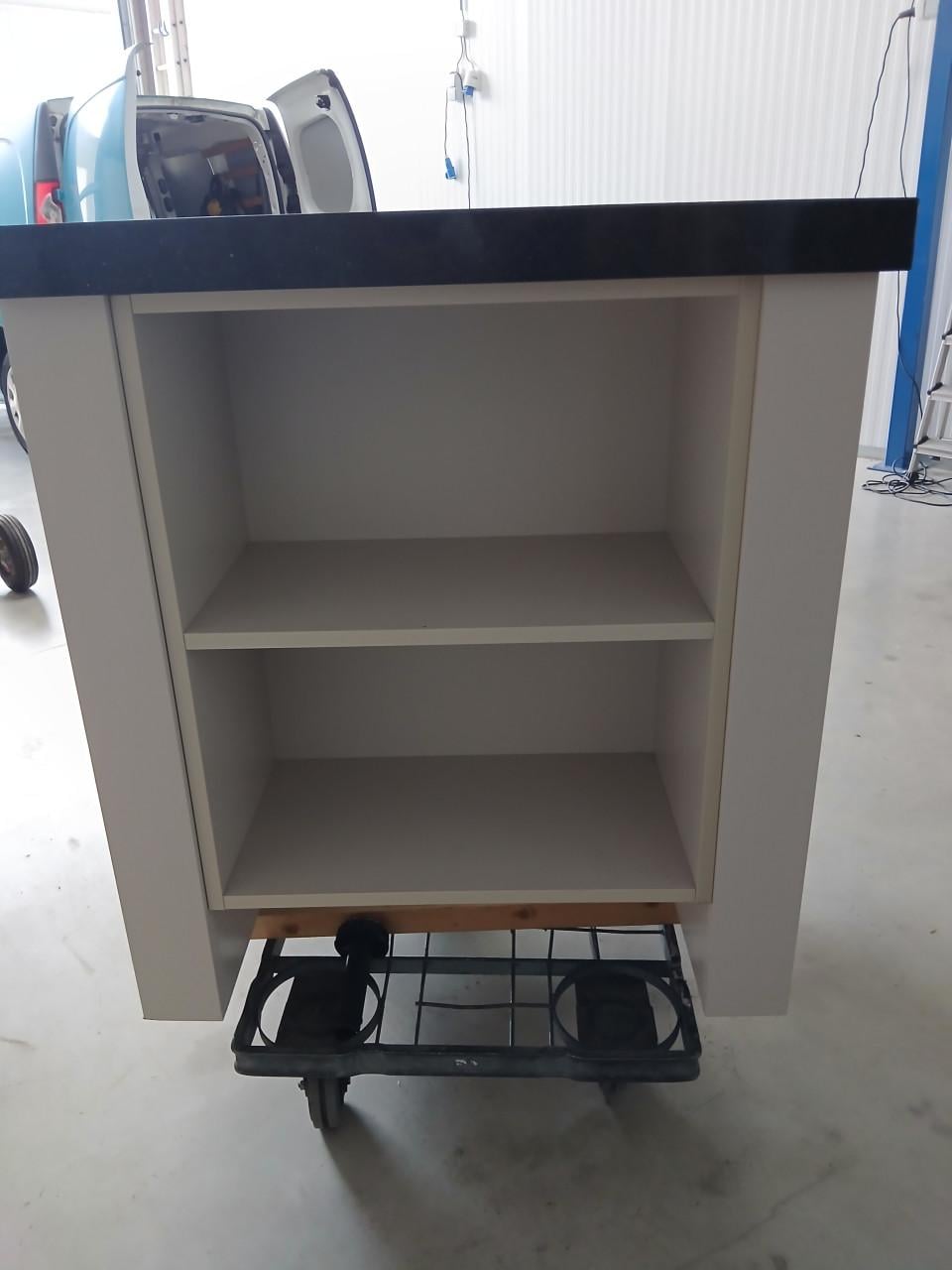 Landelijke keuken creme in modules combi oven,inductie kookpl,stoomoven e.d