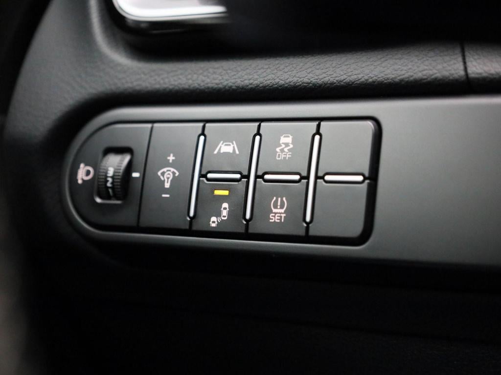 Kia Cee'd 1.5 t-gdi gt-line | panoramadak | navigatie | half leder | apple 