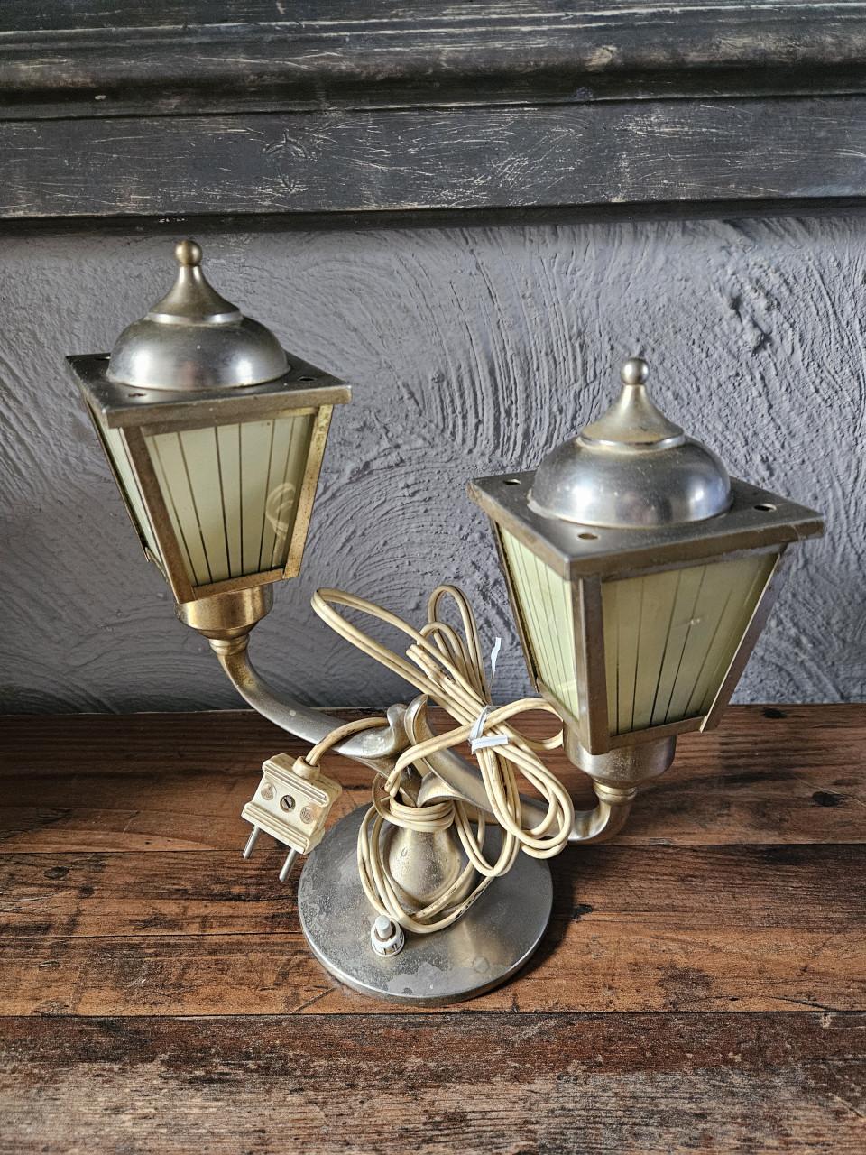 Antieke jaren 60 lantaarn tafellamp puntgaaf item