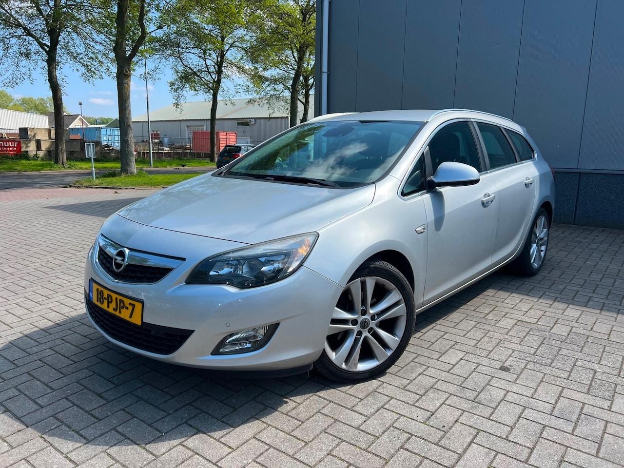 Opel Astra Sports Tourer - 1.6 Turbo Sport
