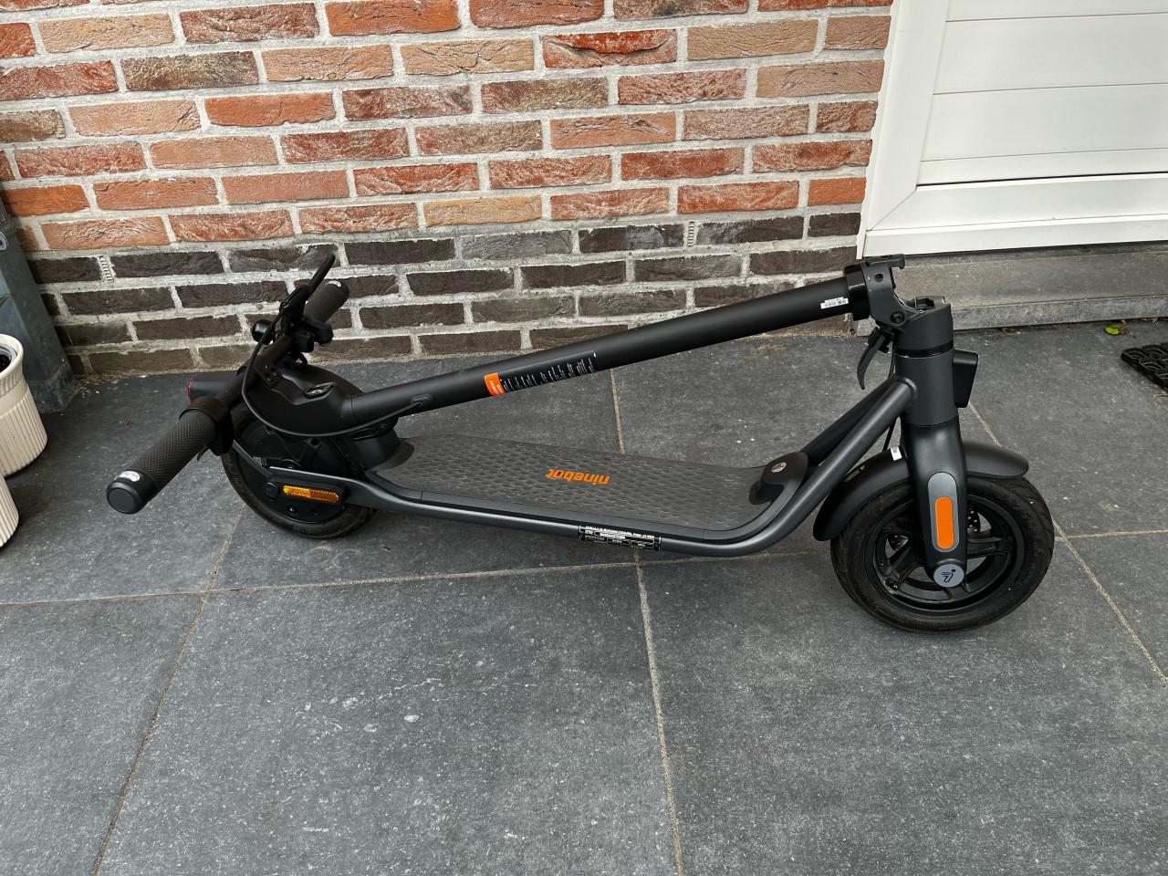 Elektrische step Segway Ninebot F2 2025 NIEUWSTAAT