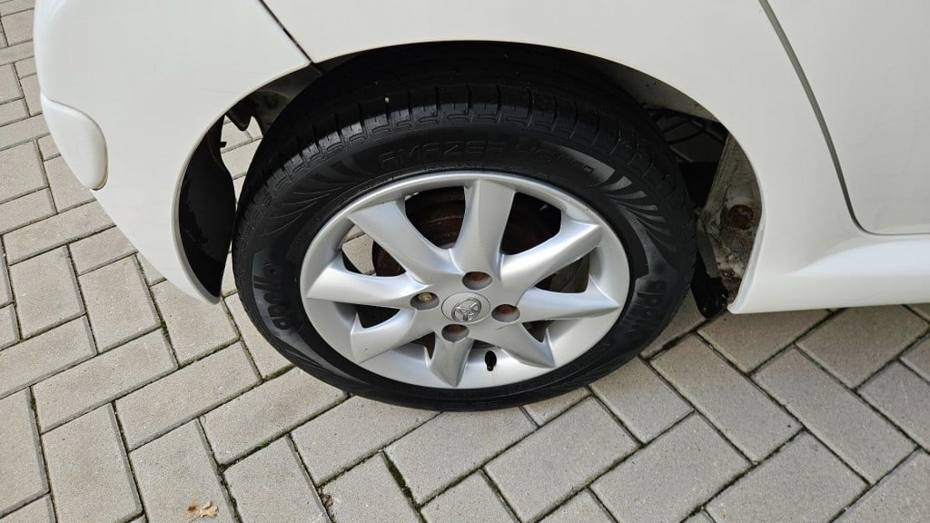 Toyota Aygo sport 5drs airco / nl auto / nap / 11-2010