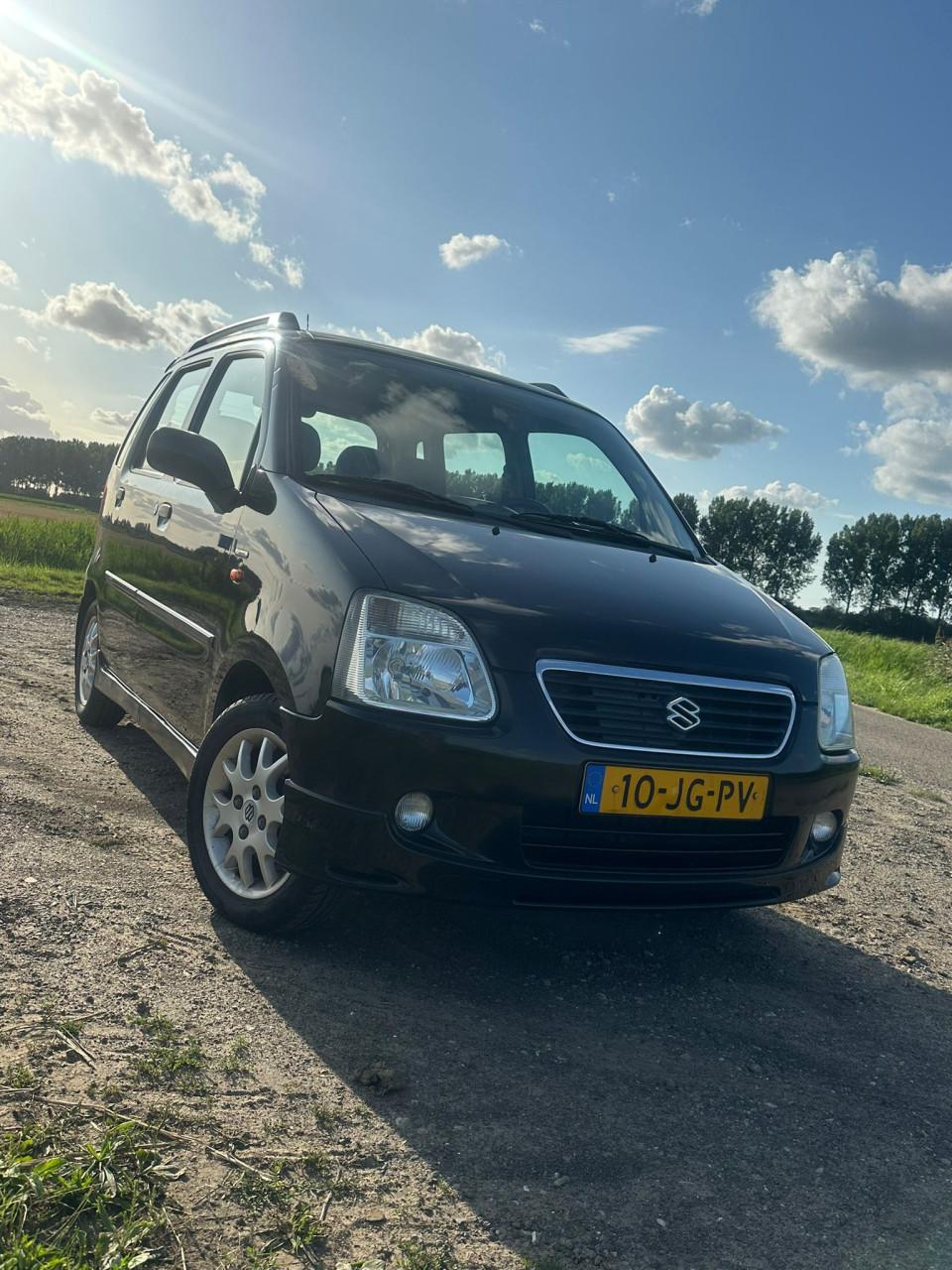 Hoge instap!  Suzuki wagon r+  'Special' uitvoering