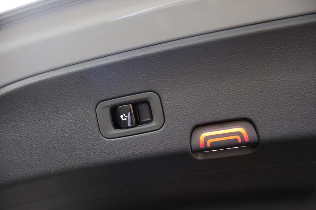 Mercedes-Benz Glc coupé 400e 4matic amg line i luchtvering i meesturende ac