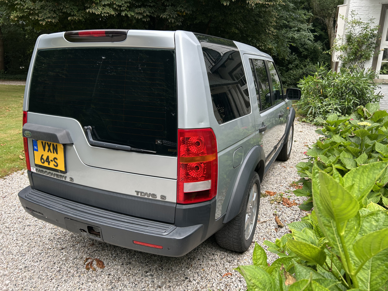 Landrover Discovery 2.7 D V6 6 versn. Handgeschakeld youngtimer grijs kent.