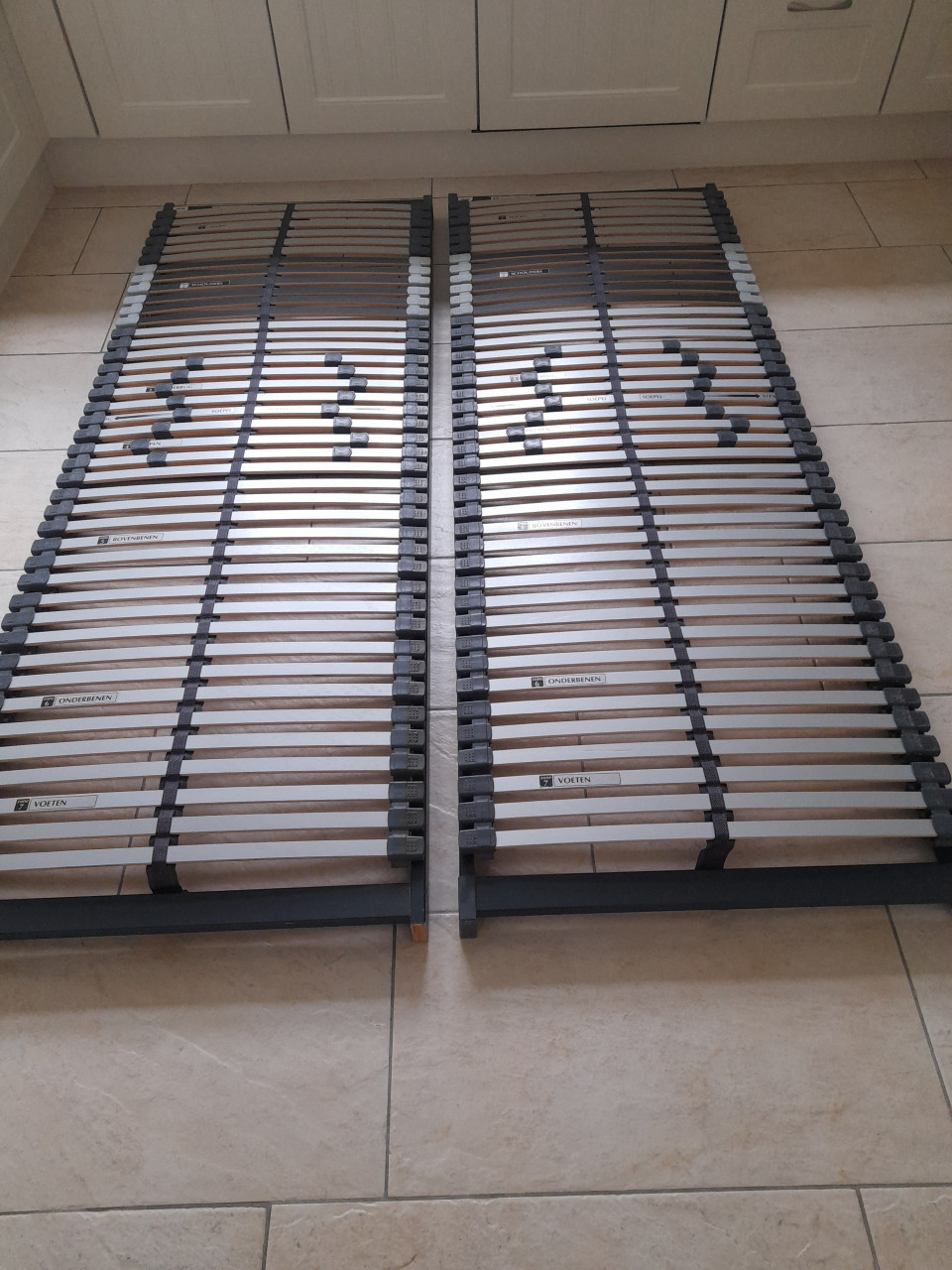 2 x 70 x 200 Bossflex lattenbodems ( in goede staat )