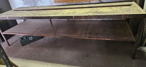 Oerdegelijke werkbank staal/hout
