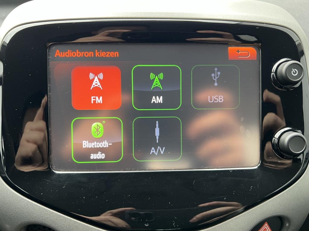 Toyota Aygo 1.0 vvt-i x-play