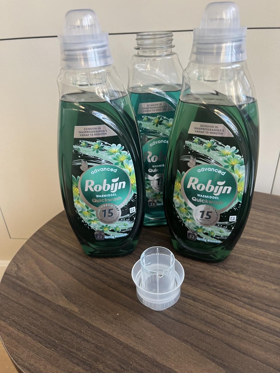 Robijn QuikWash Spring Blossom 2 ongebruikt,1 licht gebruikt