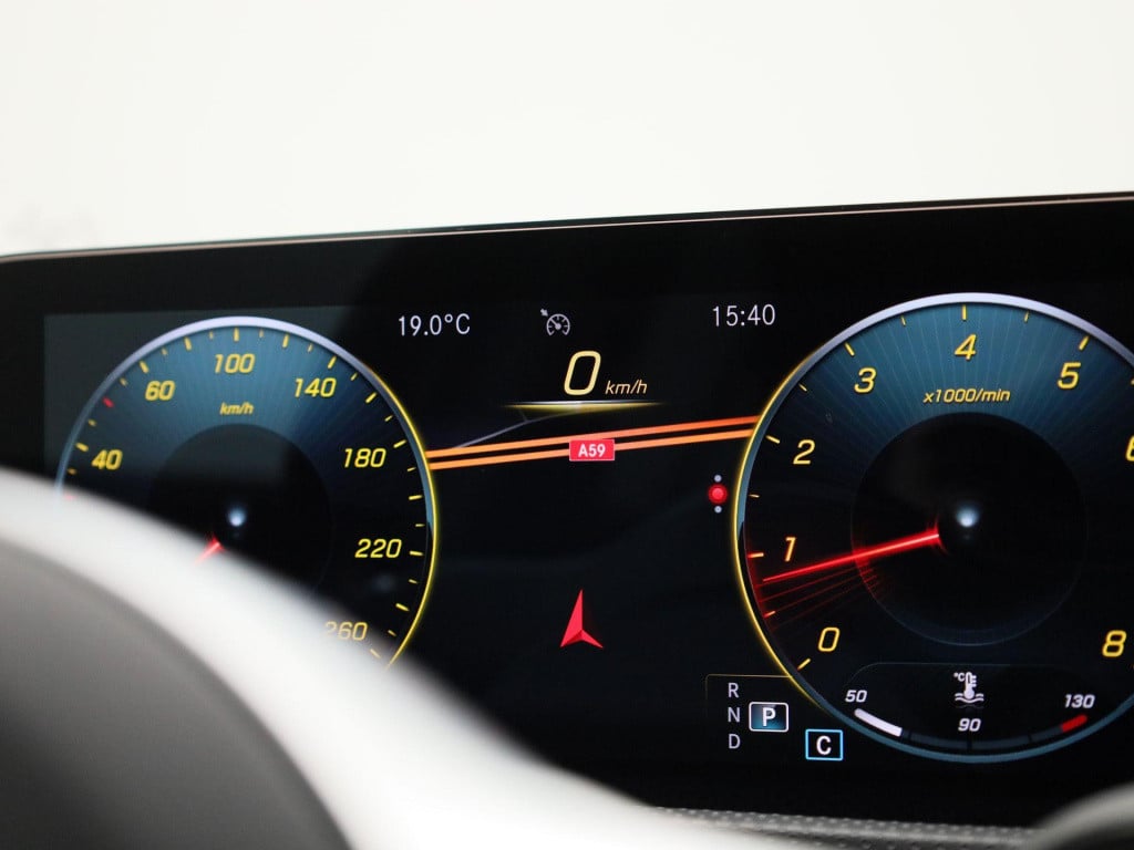 Mercedes-Benz A-Klasse 200 business solution amg | automaat | navigatie | a
