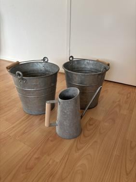 Gieter + twee emmers van zink