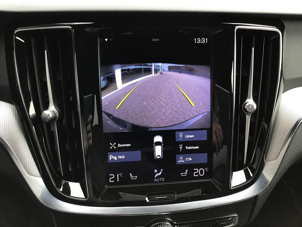 Volvo V60 2.0 t6 awd r. r-des. audio & park assist & climate line