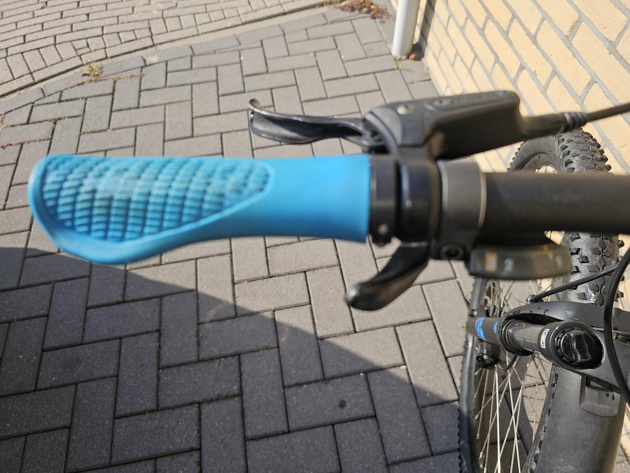 Cube mountainbike 27,5 inch ong 9 t.m 12 jaar