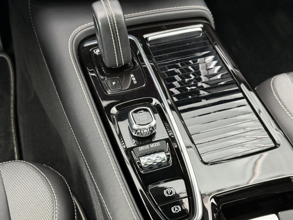 Volvo V60 t6 340pk recharge r-design| panodak| b&w sound| adap.cruise| tre