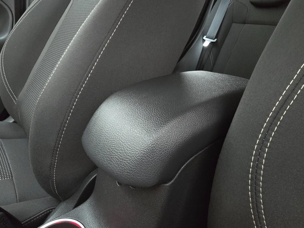 Ford Fiesta occasion met cruisecontrol en bluetooth connecten | tweedehands