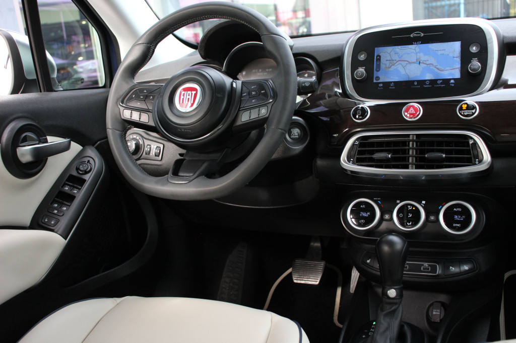 Fiat 500x 1.3 firefly turbo 150 yacht club capri | leder | stoelverwarming 