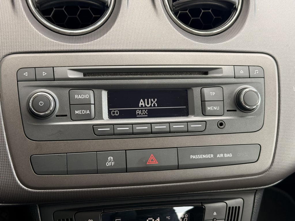 Seat Ibiza 1.2 tsi style | cruise | airco | 15 inch velgen |