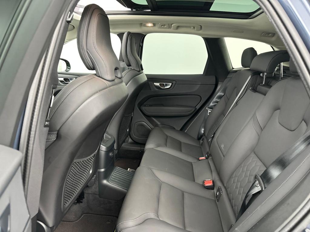 Volvo XC60 t6 398pk recharge ultra dark| pano| hud| 360camera|