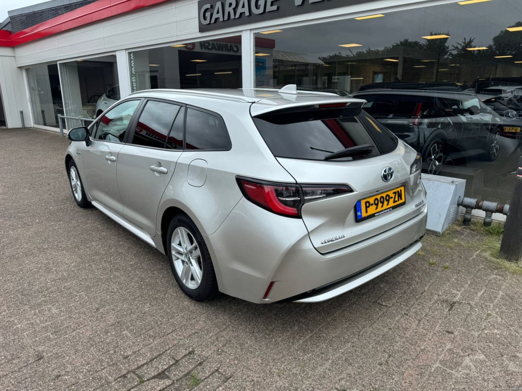 Toyota Corolla Touring Sports 1.8 hybrid active