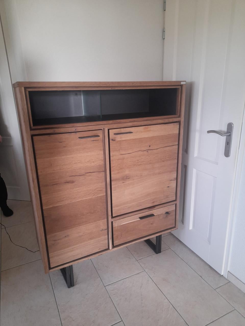 Prachtige XOOON kast 110 x 42 x 145H (in goede nette staat)