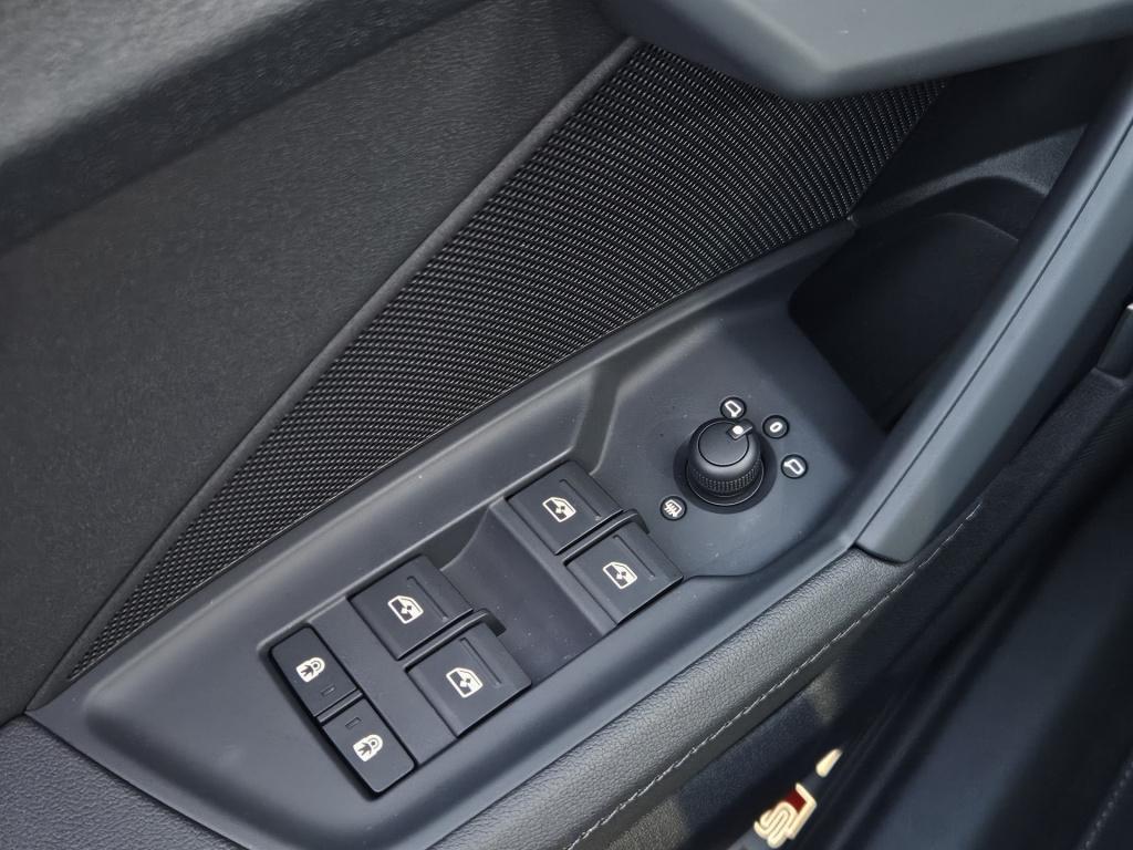 Audi A3 sportback 45 tfsi e s edition competition | matrix | acc | rijklaar
