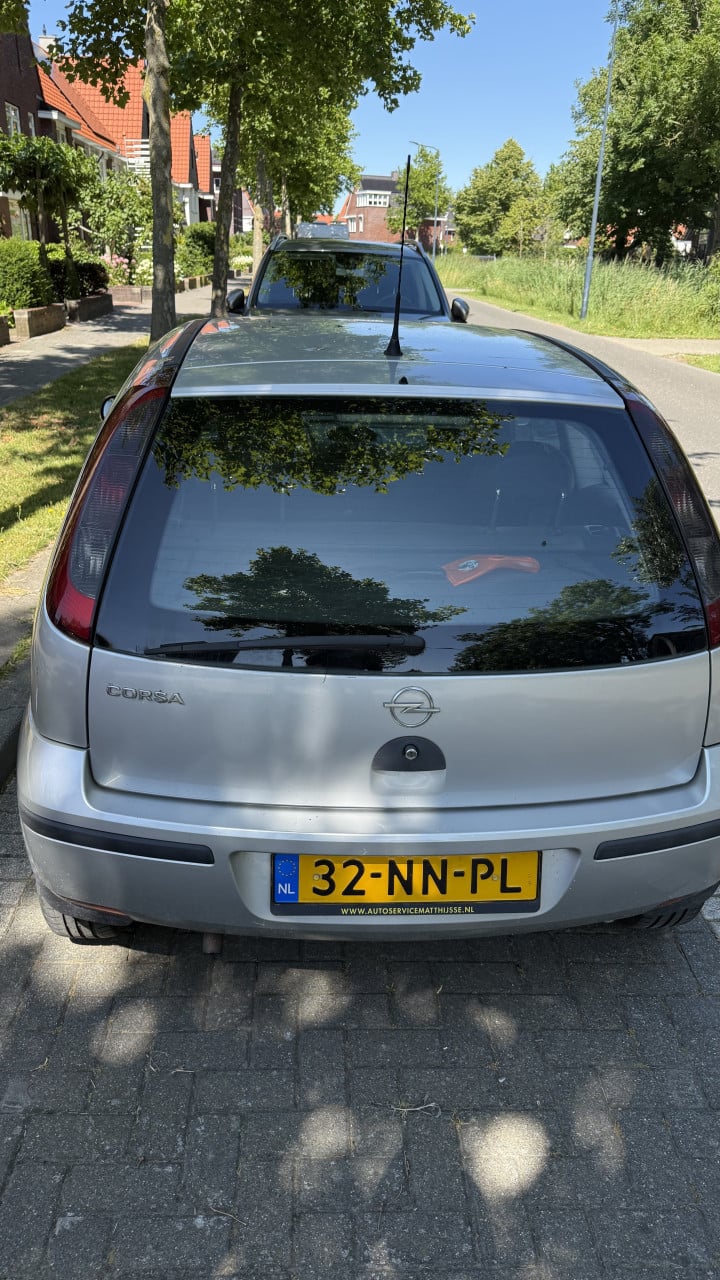Opel Corsa 2003 zilver
