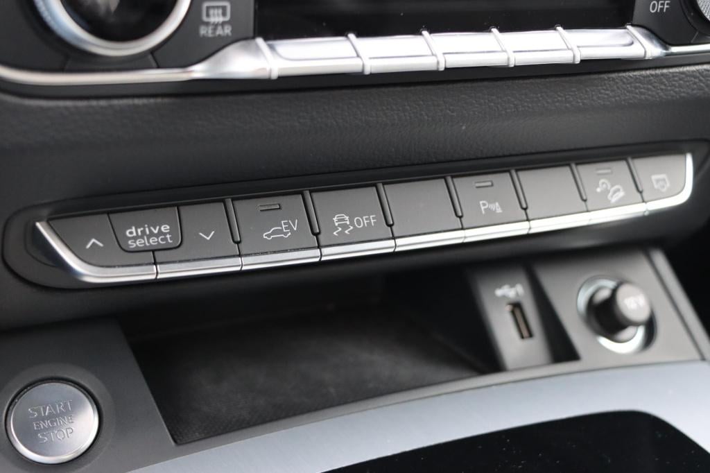 Audi Q5 55 tfsi e quattro s edition 367pk s tronic | camera | memory | trek