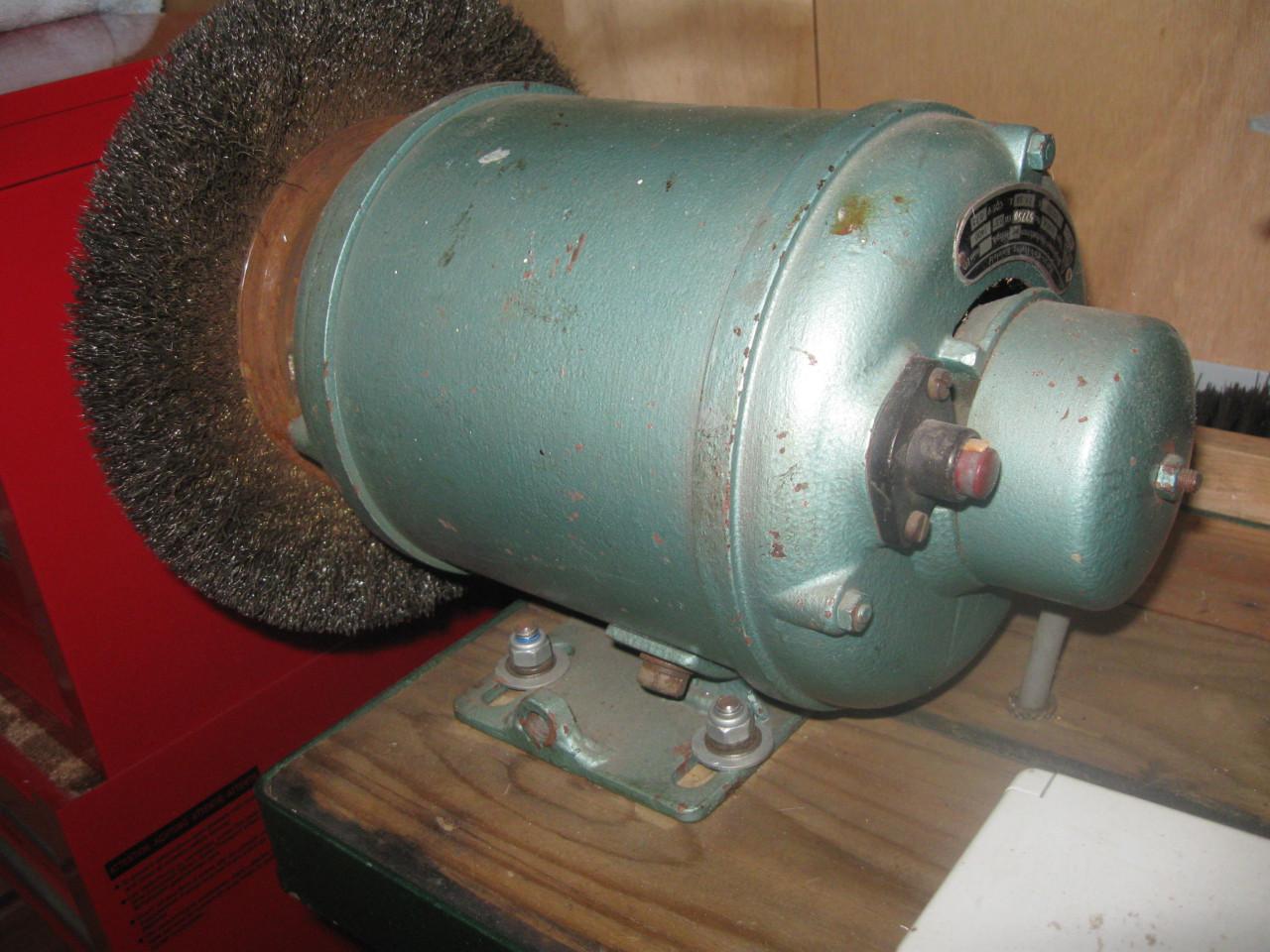 Staalborstel op elektro moter