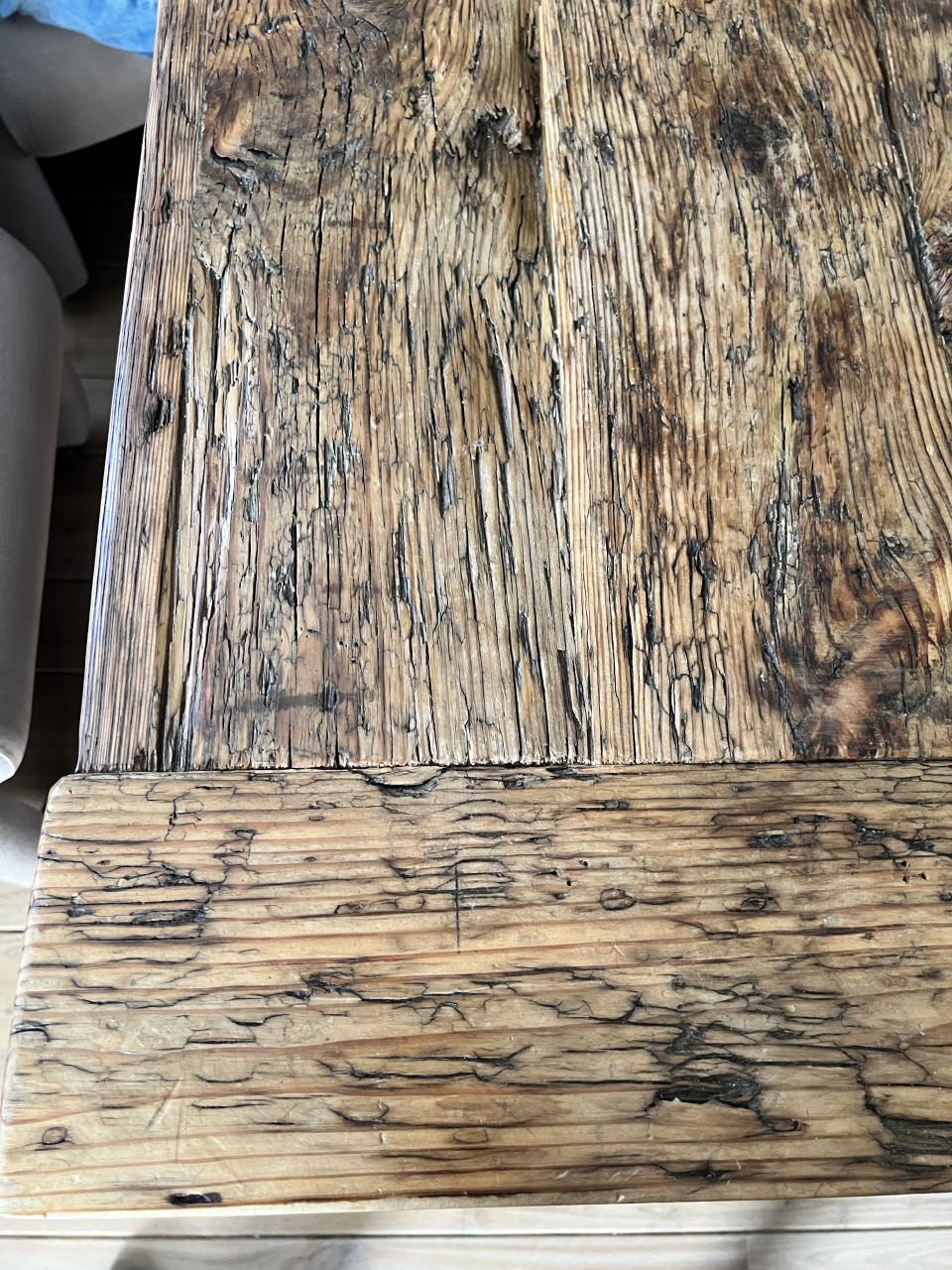 Robuuste houten eettafel 180x90x80