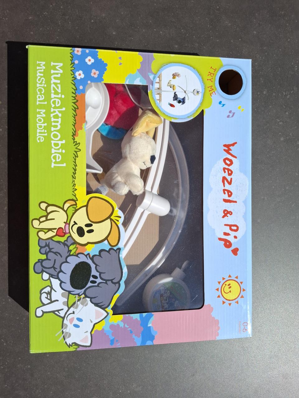 Kidsmill kinderstoel, wipstoel 'Kees', Woezel & Pip muziekmobiel en babygym