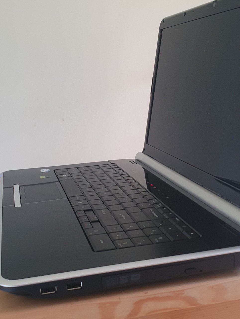 Laptop Packard Bell (Z book) 17.3 "