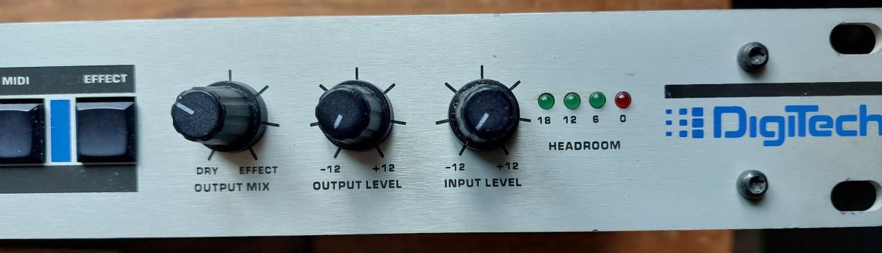 Digitech Digital Signal Processor 128 DSP+ Multi-Simultaneous Effects Proce