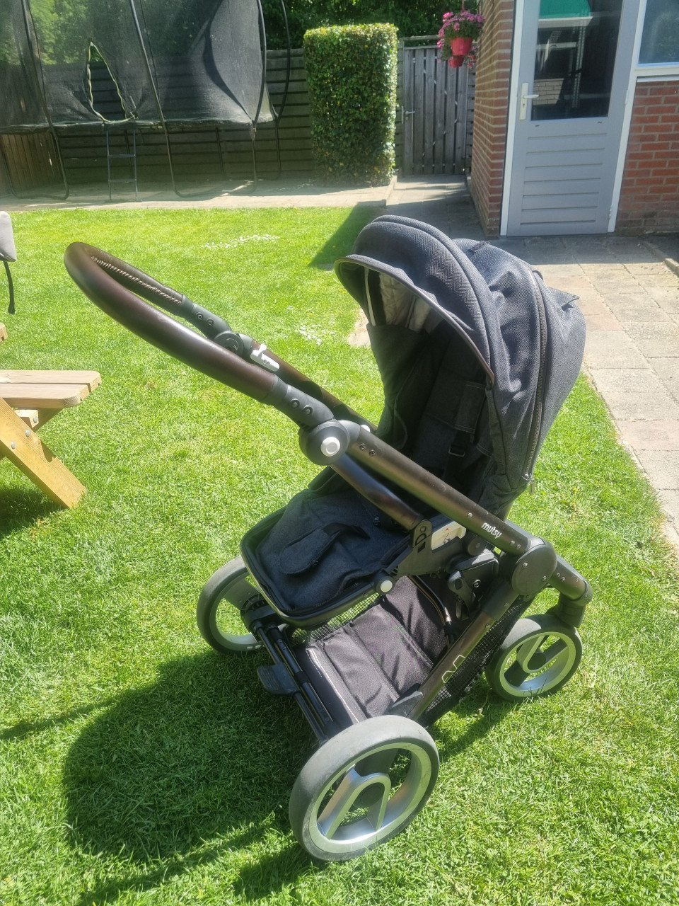 Complete 3 in 1 kinderwagen, netjes onderhouden