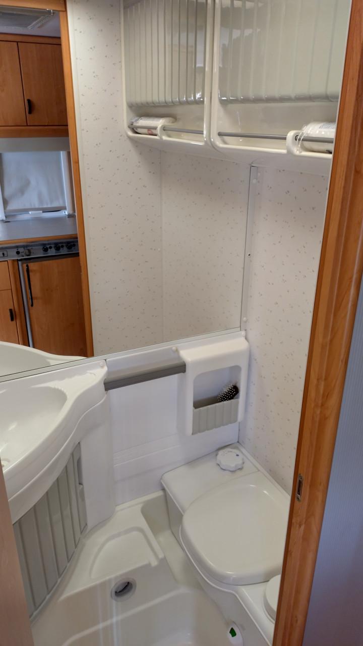 KNAUS SUDWIND KT450 met 5 slaapplaatsen