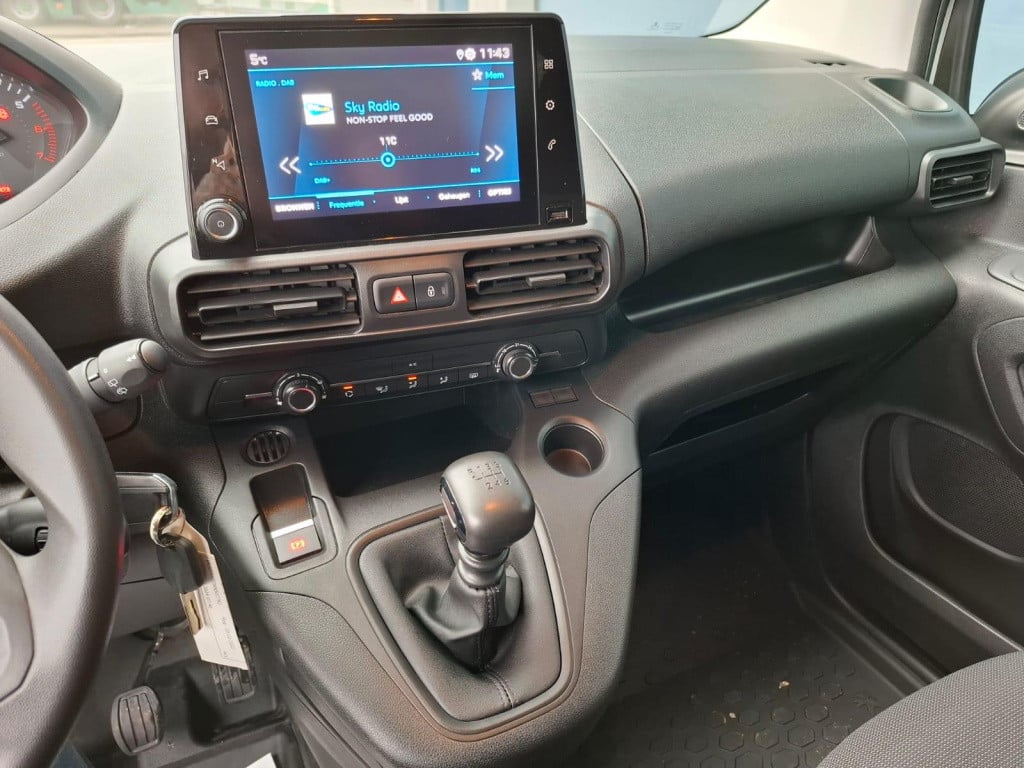 Peugeot Partner 1.5 bluehdi premium airco / cruise controle / navi / 105 pk