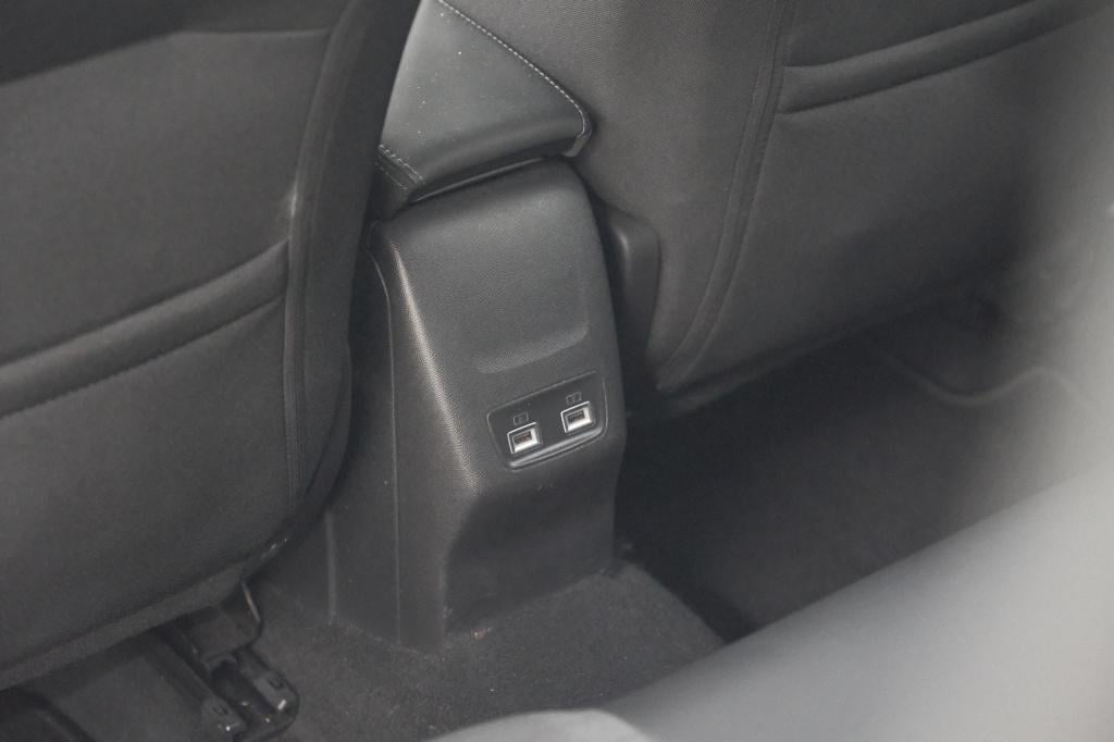 Peugeot 2008 puretech 130 eat8 allure | camera | navigatie | parkeersensore