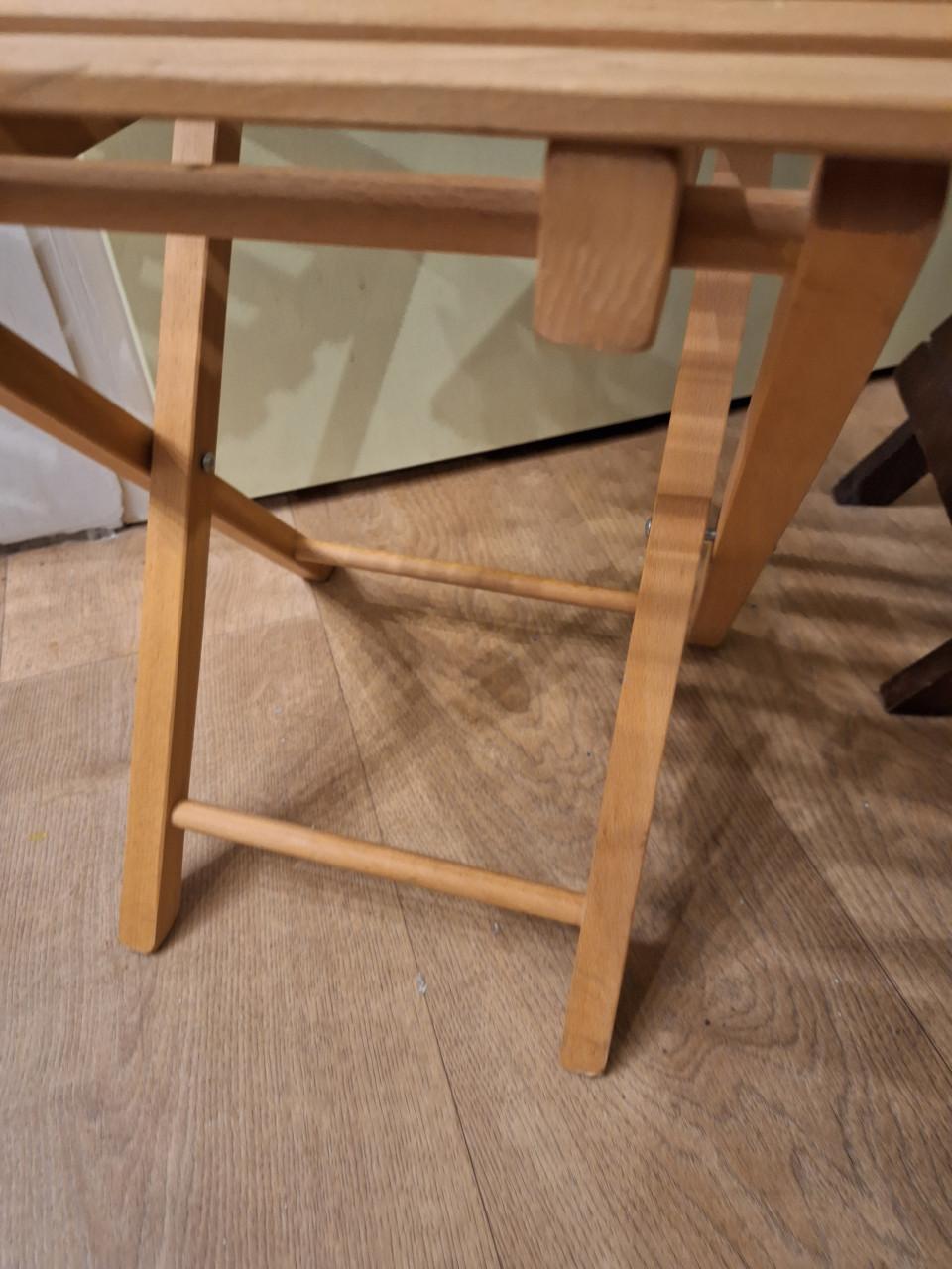 3 inklapbare tafeltjes