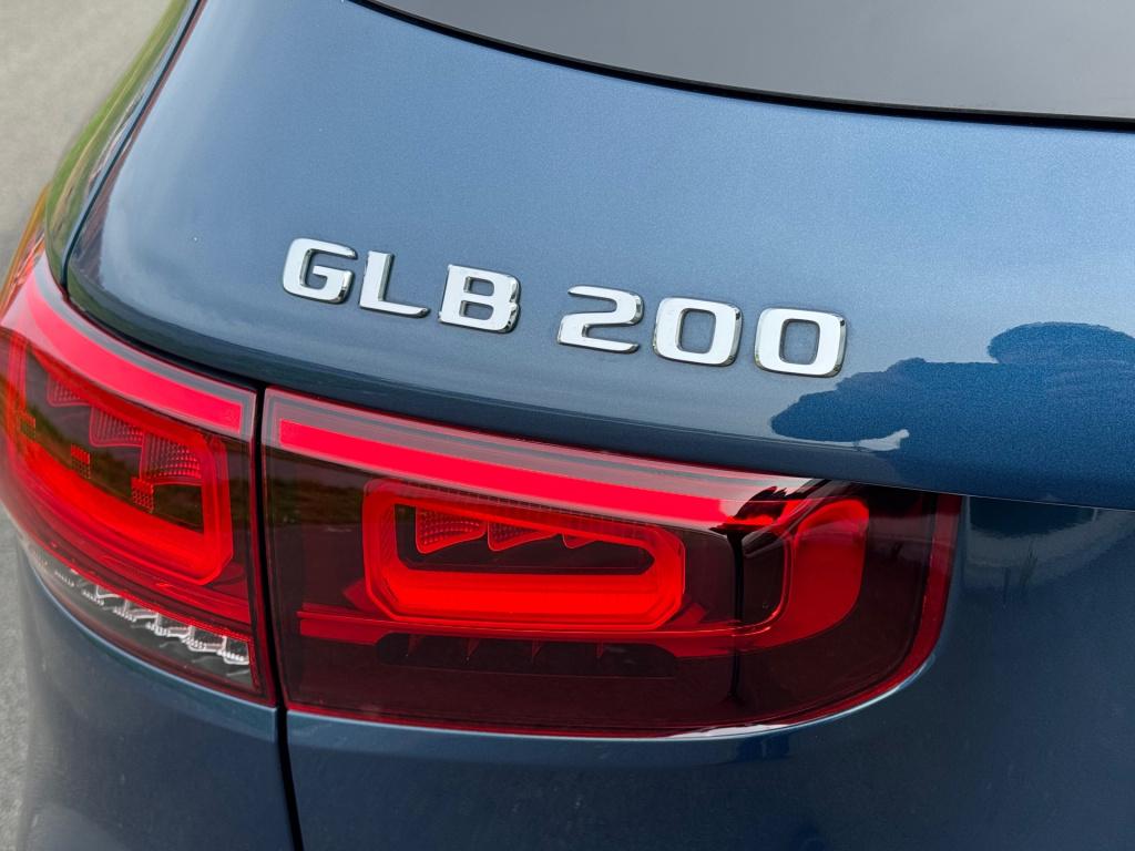 Mercedes-Benz 200-klasse glb amg night-pakket automaat , wegklapbare trekha