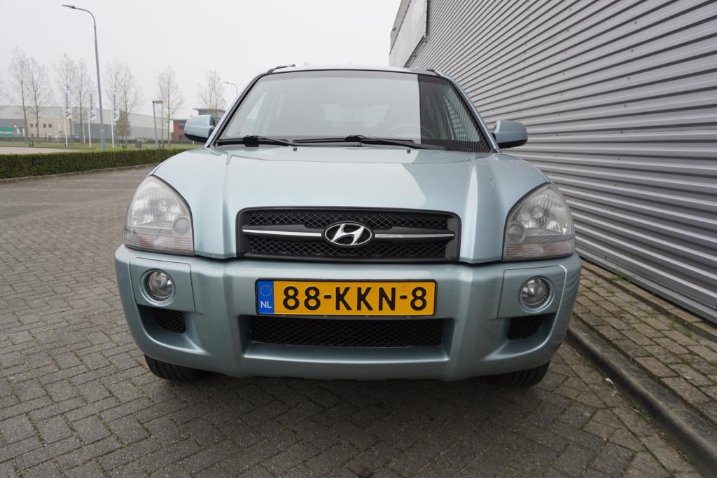 Hyundai Tucson 2.0i style executive climate / navi / cruise / elektr. ramen