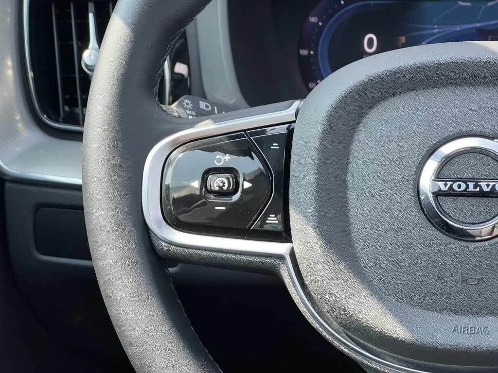 Volvo XC60 t6 398pk recharge dark| panodak| 360camera| trekhaak| adap.cruis