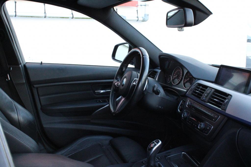 BMW 3-serie touring 328i high executive full options